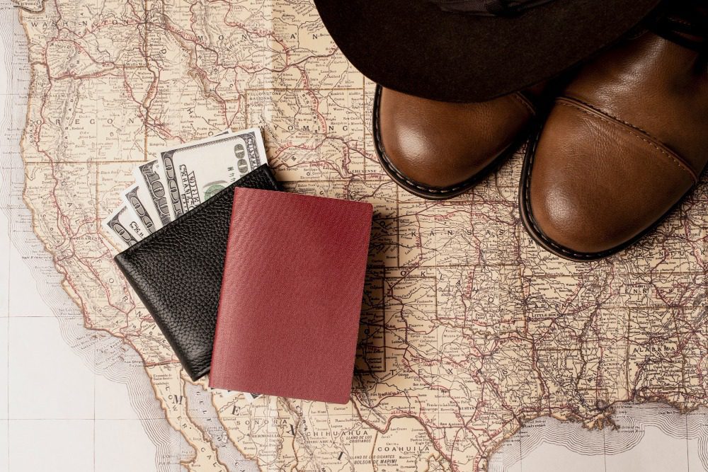 Как оформить загранпаспорт через "Госуслуги"