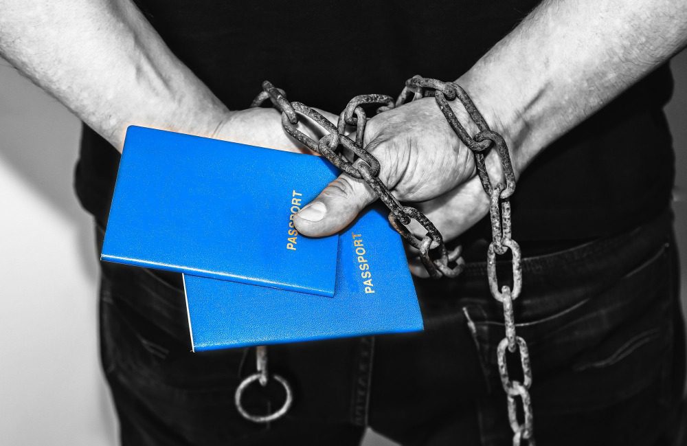 Можно ли проверить судимость человека онлайн по фамилии