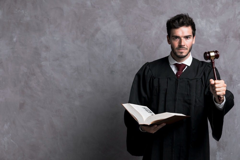 Какая заплата у судьи в России?