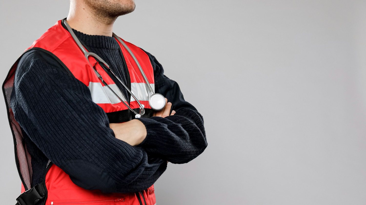 Зарплаты сотрудников МЧС в России в 2026 году